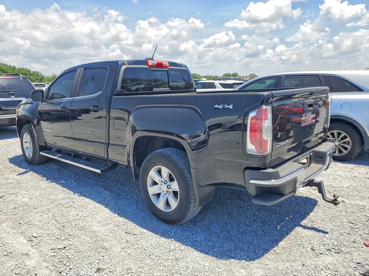 2017 GMC Canyon SLE