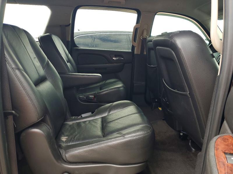 2012 Chevrolet Suburban K1500 lt