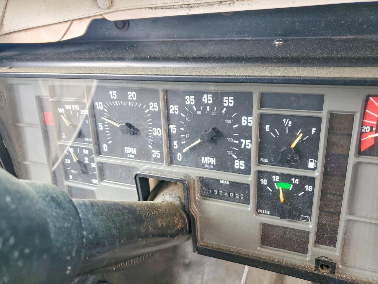 1990 International 3000 3700