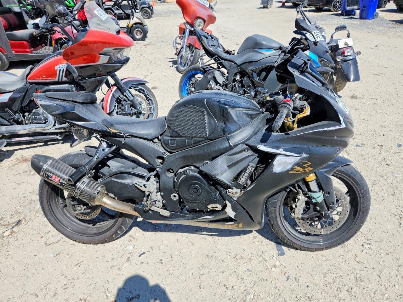 2014 Suzuki GSX-R750