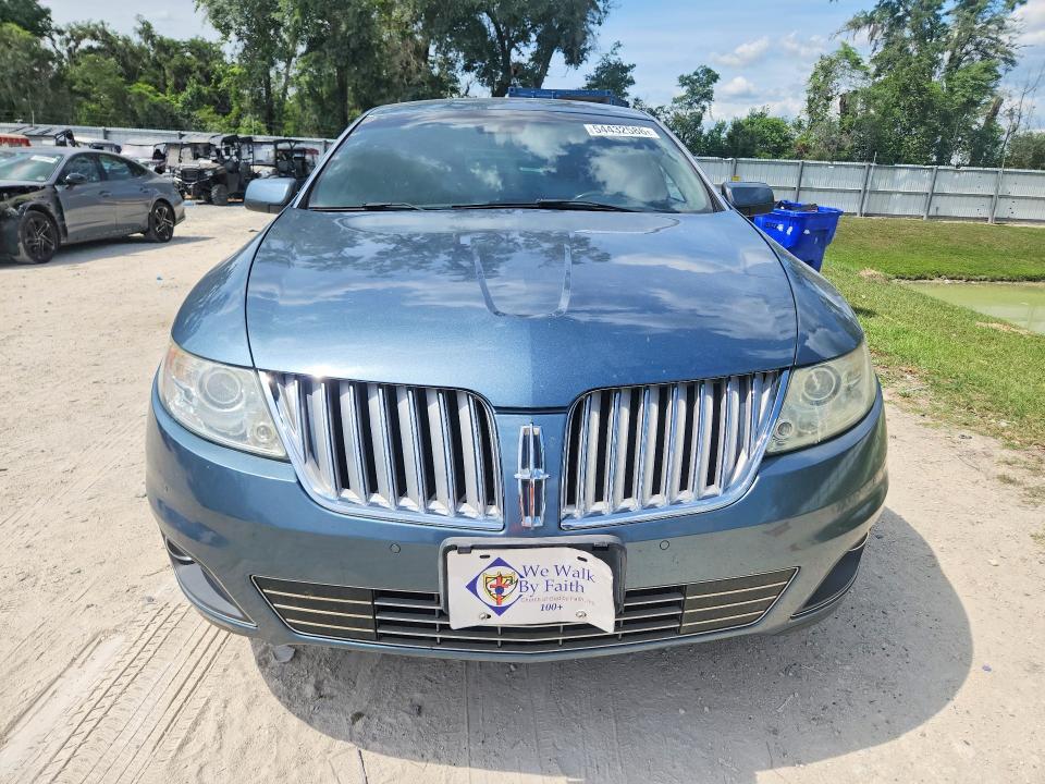 2010 Lincoln MKS