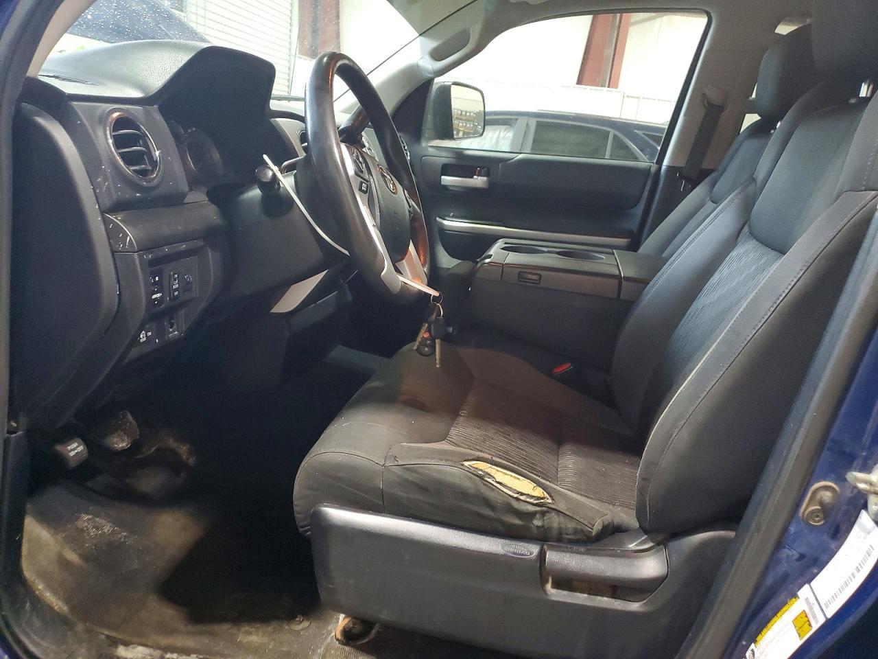 2014 Toyota Tundra SR5