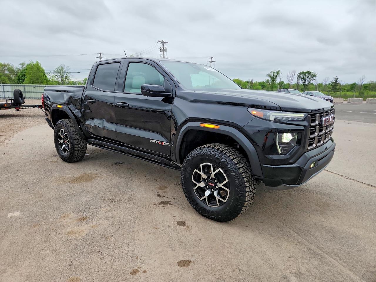 2025 GMC Canyon AT4