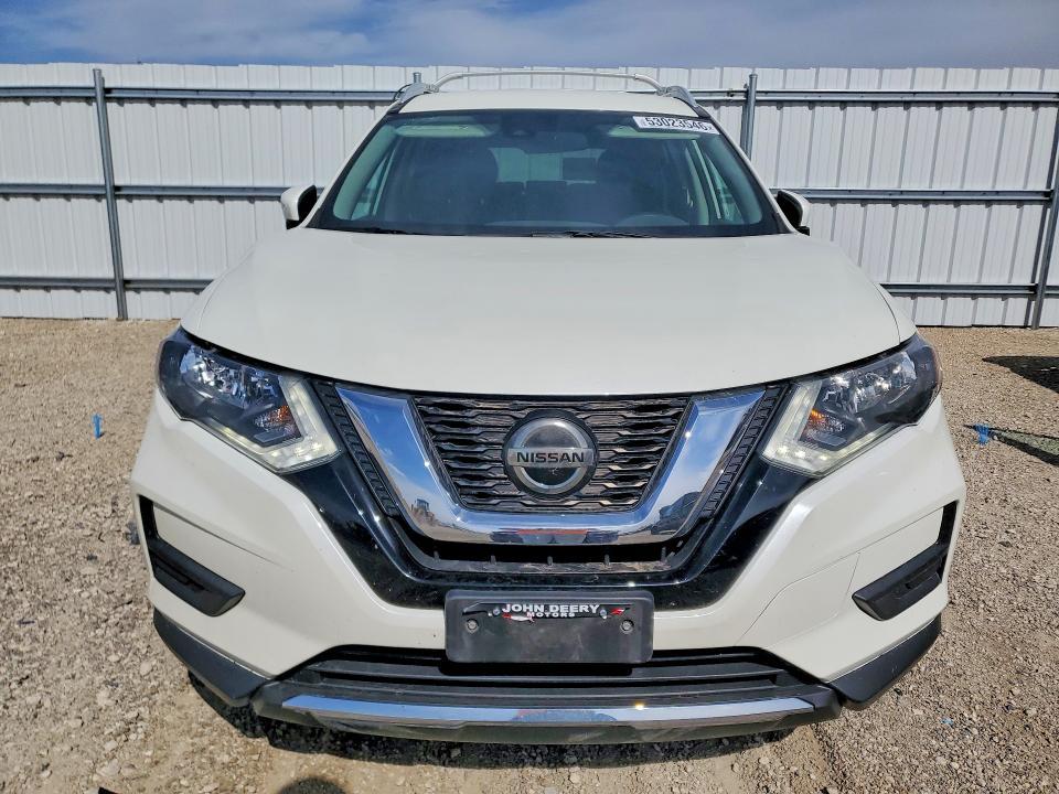 2020 Nissan Rogue sv