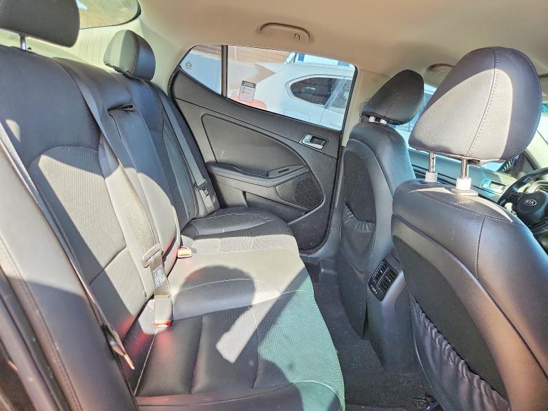 2015 KIA Optima sx