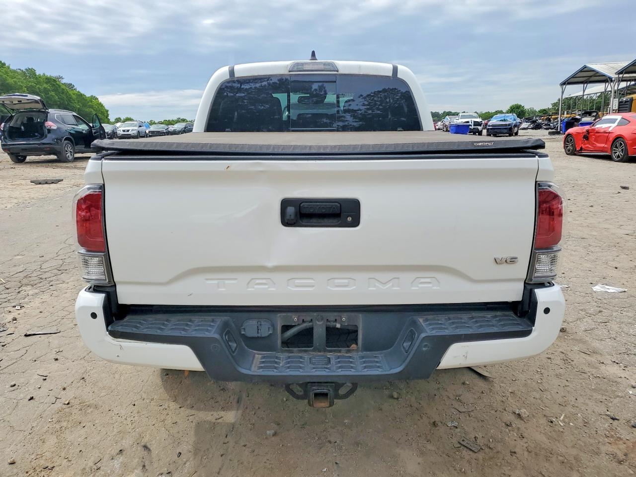 2022 Toyota Tacoma TRD OFF-Road