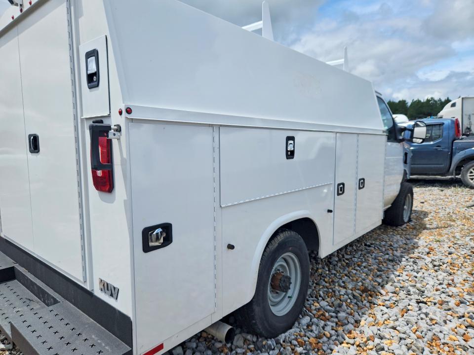 2026 Ford Econoline E350 Super Duty Cutaway van