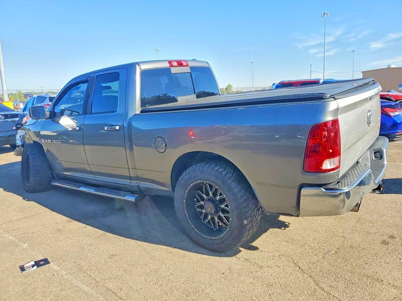 2012 Dodge RAM 1500 SLT