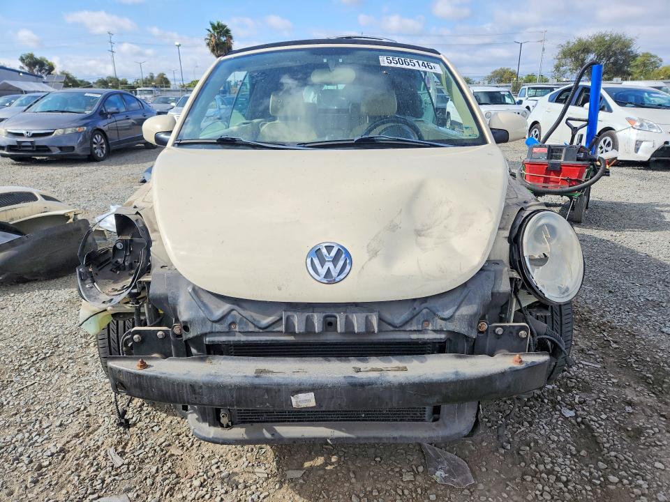 2009 Volkswagen New Beetle s