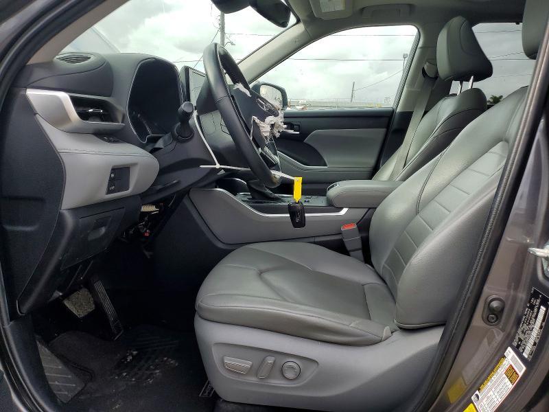 2023 Toyota Highlander Hybrid xle