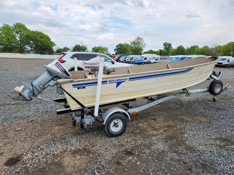 1983 Grumman Boat