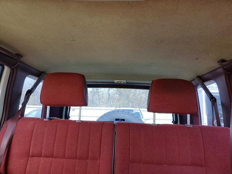 1991 Nissan Pathfinder xe