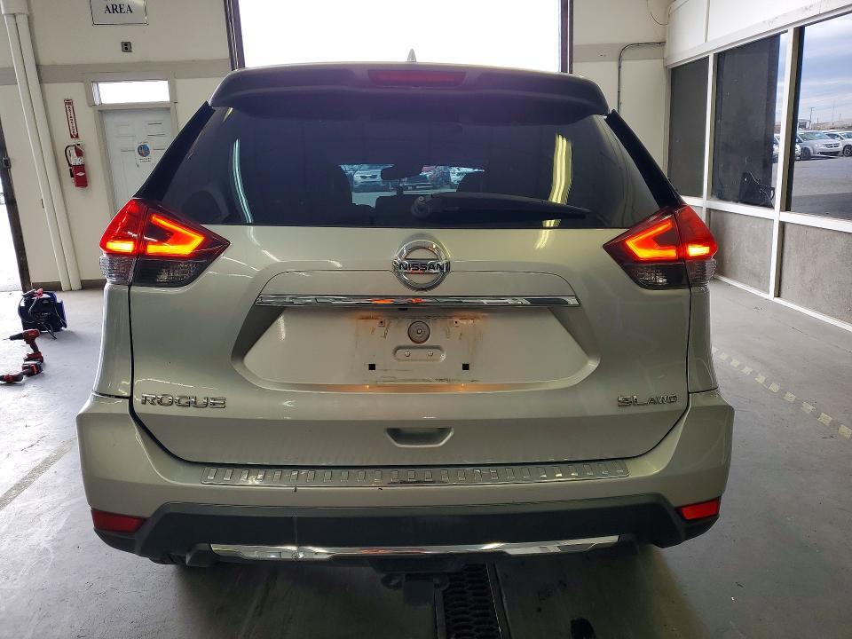 2017 Nissan Rogue s