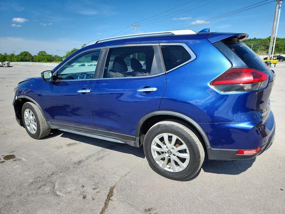 2020 Nissan Rogue sv