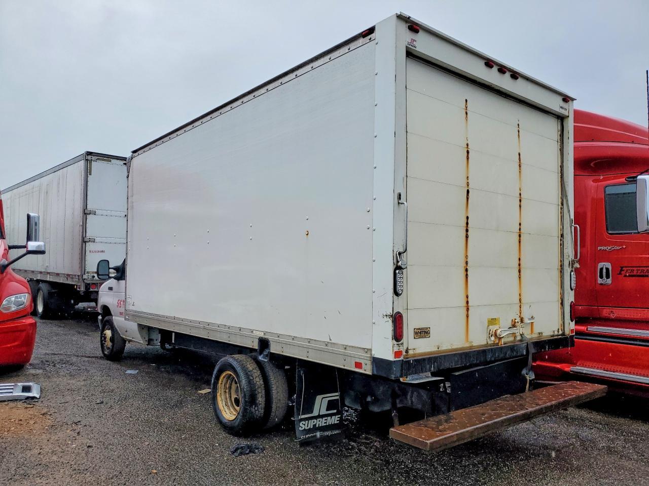 2016 Ford E450 BOX Truck