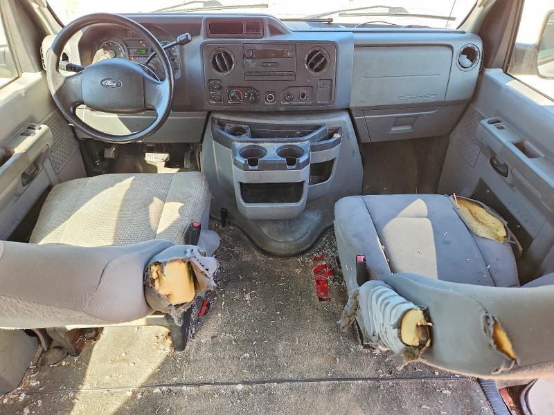 2009 Ford Econoline E350 Super Duty Wagon