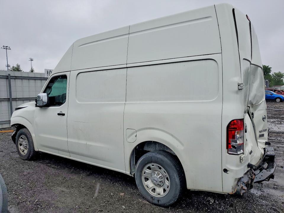 2015 Nissan NV 2500 HD SV