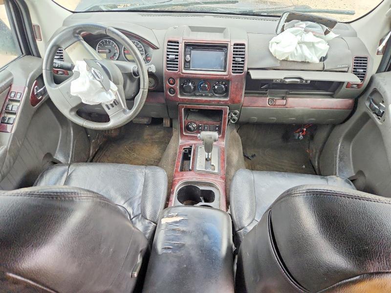 2010 Nissan Pathfinder s