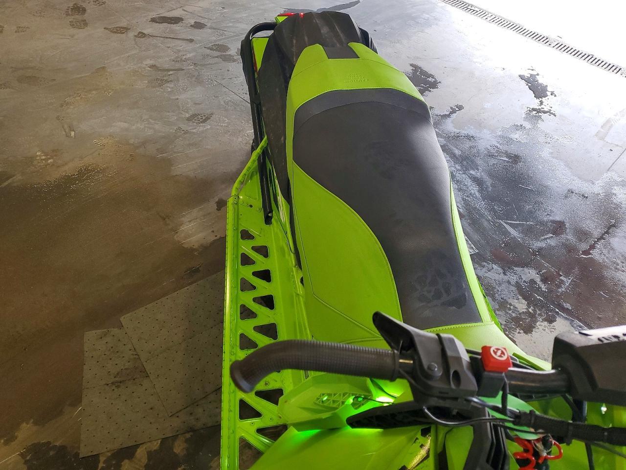 2022 Arctic Cat ZR 8000 RR