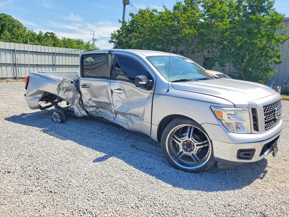 2019 Nissan Titan sv