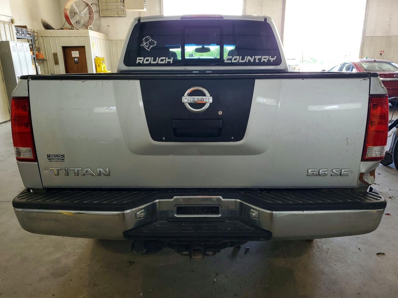 2004 Nissan Titan XE