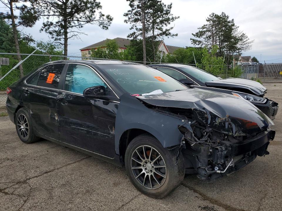 2016 Toyota Camry le