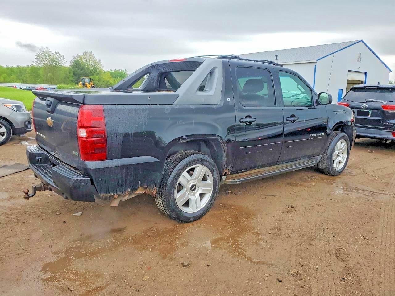 2011 Chevrolet Avalanche LT