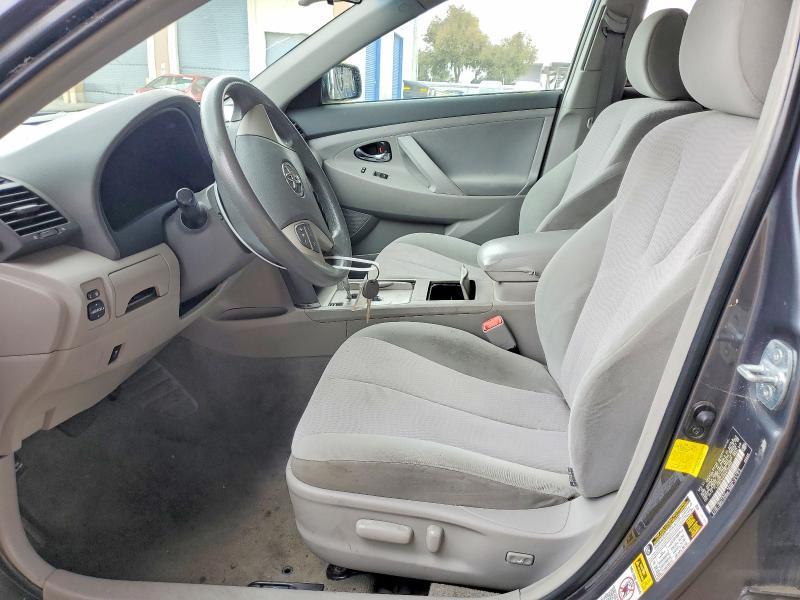 2011 Toyota Camry le
