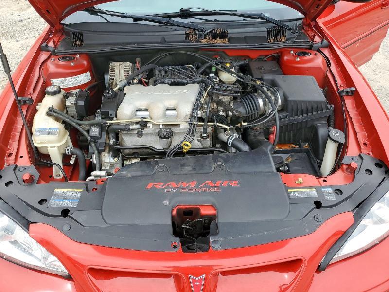 2004 Pontiac Grand am GT1