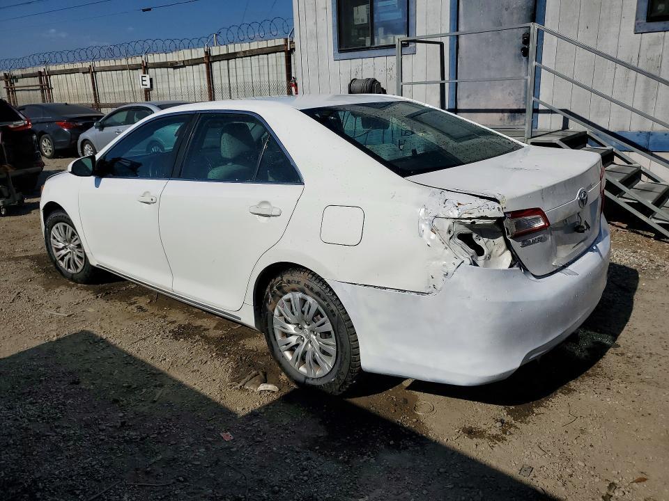 2012 Toyota Camry le