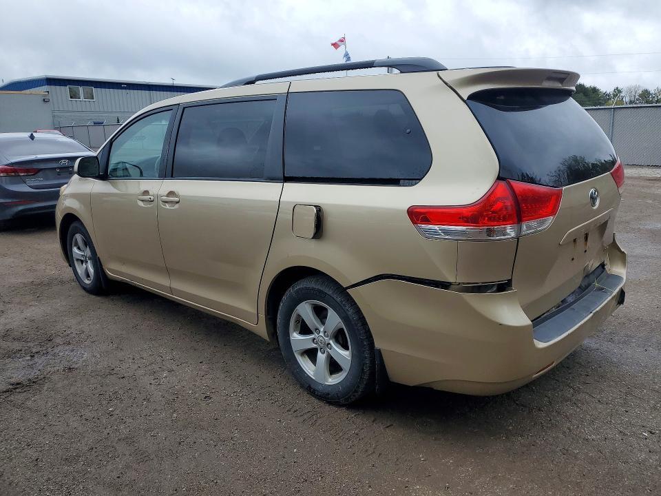 2011 Toyota Sienna Base 7-passenger