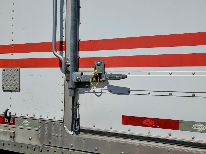 2013 Utility VS2RA Refrigerated Van Trailer