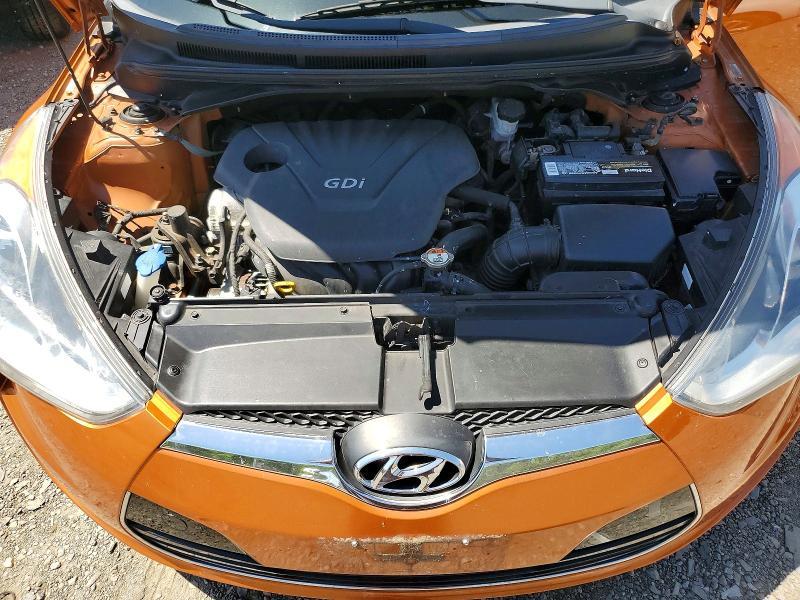 2013 Hyundai Veloster Base