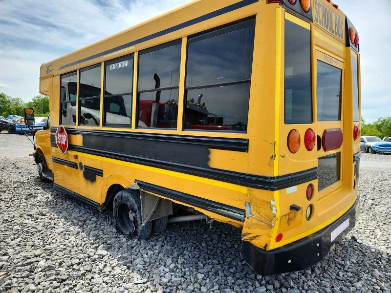 2012 Chev Express G4500