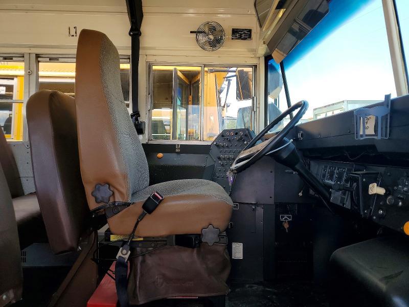 1998 International 3000 3800
