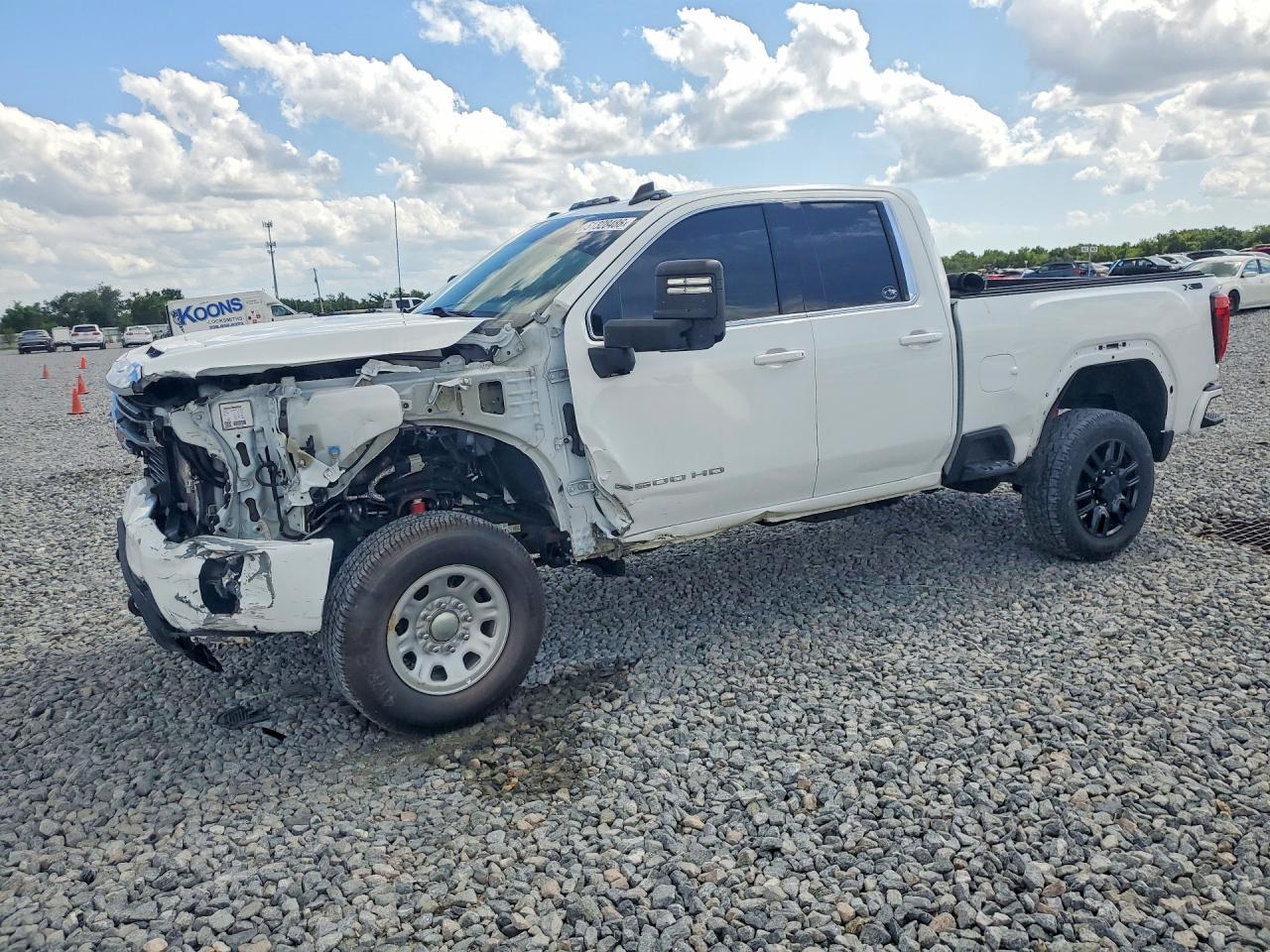 2022 GMC Sierra K2500 SLE
