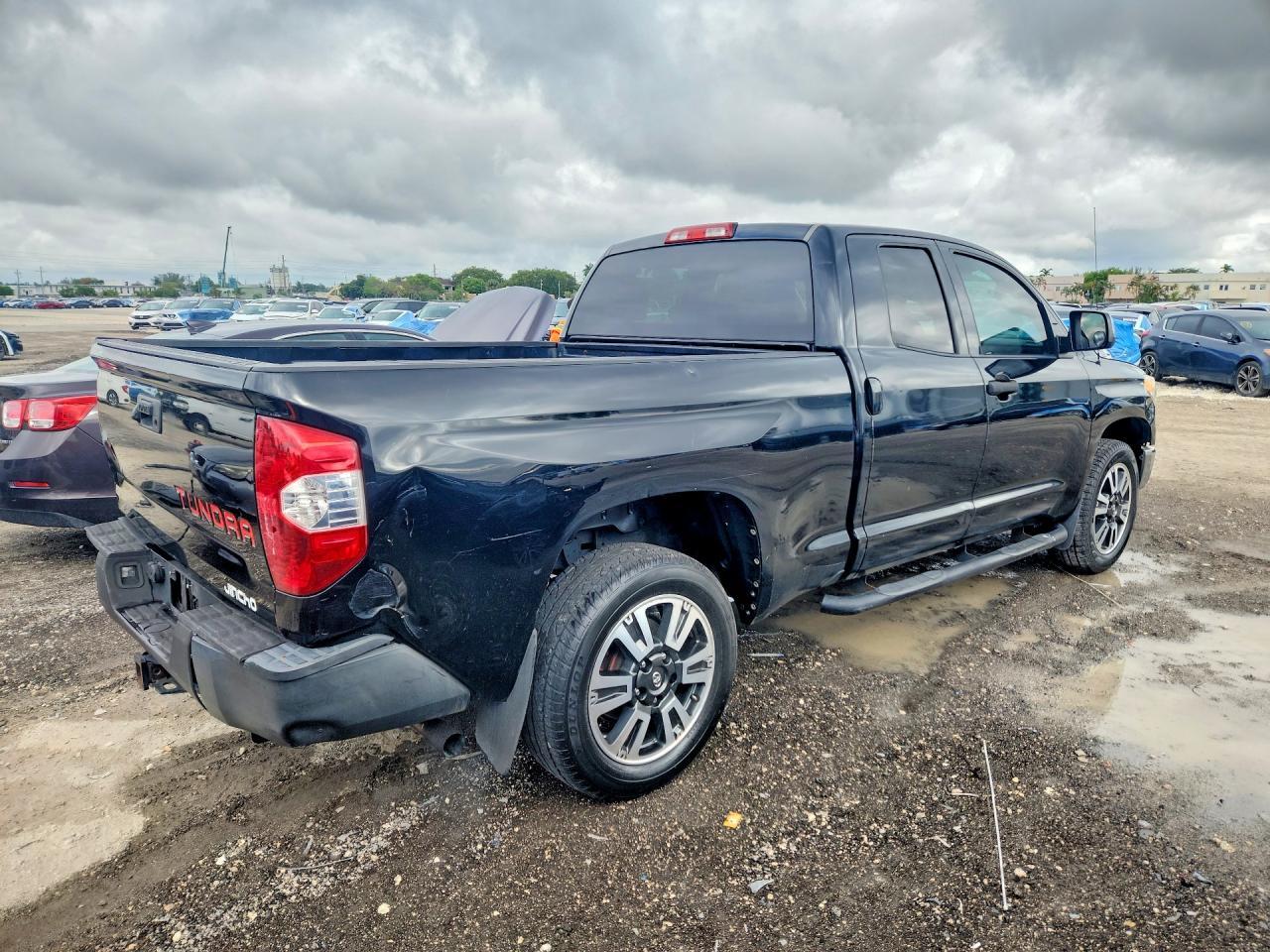 2014 Toyota Tundra SR