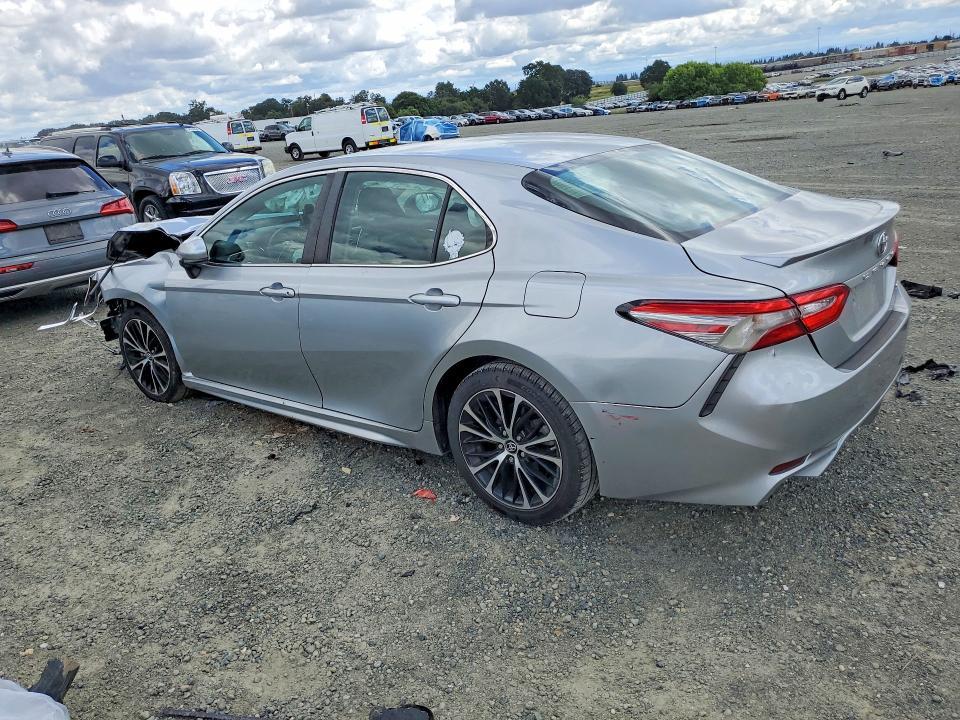 2018 Toyota Camry se