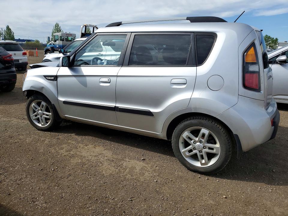 2010 KIA Soul +