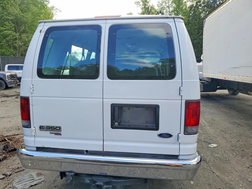 2008 Ford Econoline E350 Super Duty Wagon