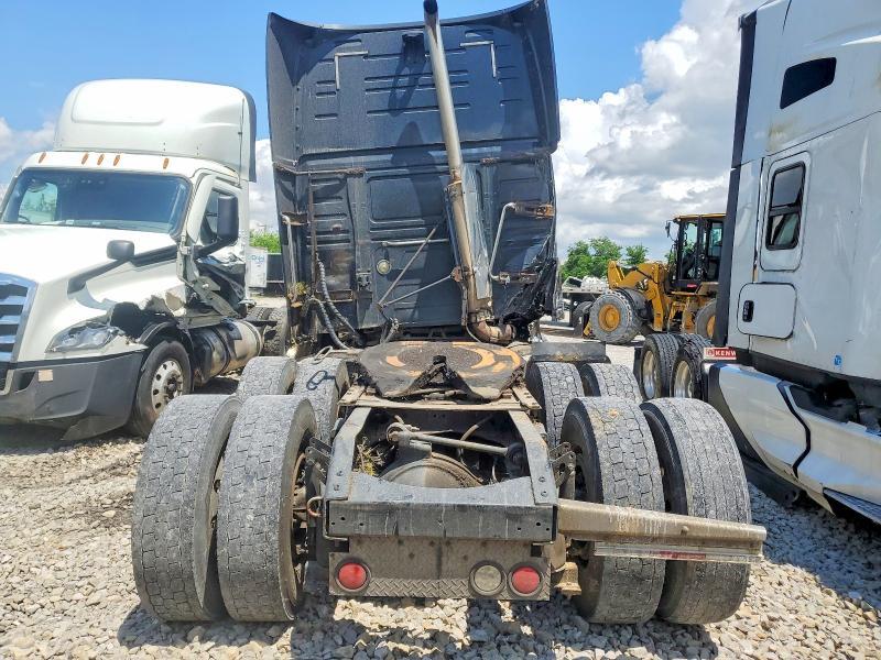 2000 Volvo Vnl Semi Truck