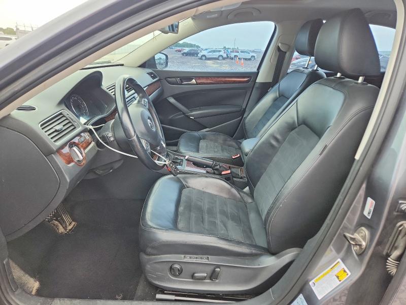 2013 Volkswagen Passat sel