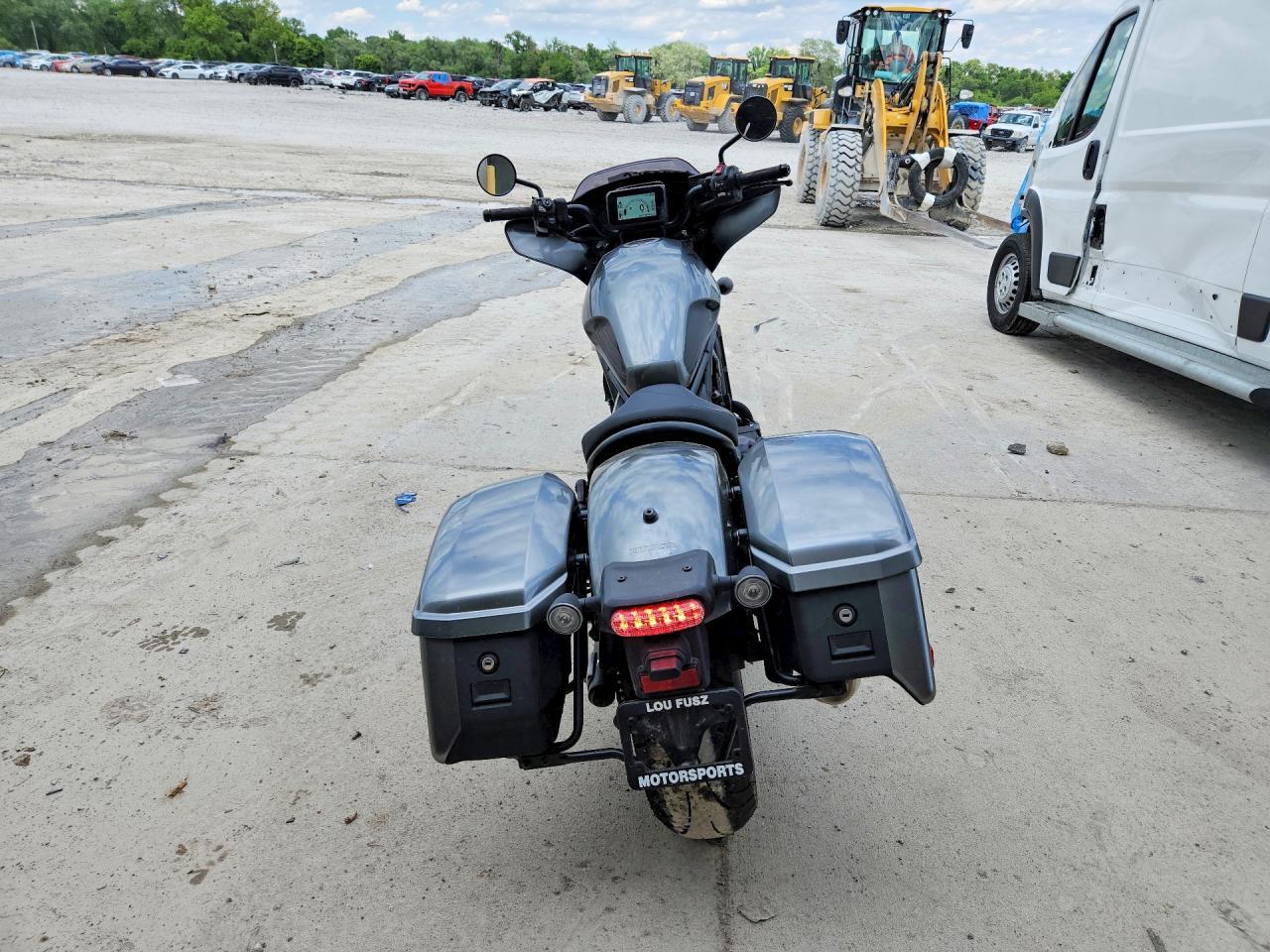 2025 Honda CMX1100 D2