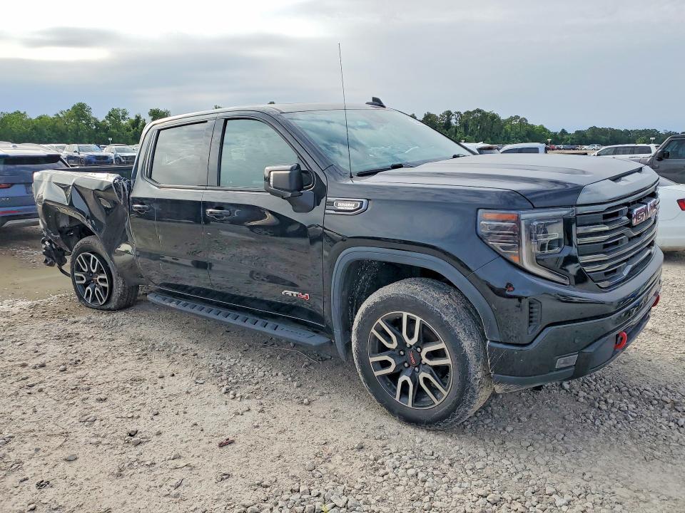 2023 GMC Sierra K1500 AT4