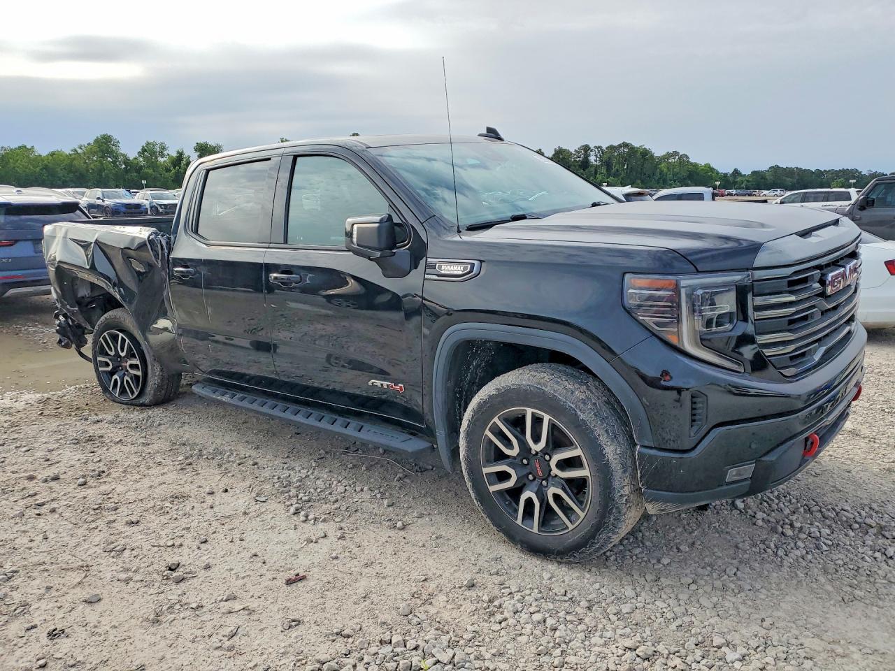 2023 GMC Sierra K1500 AT4