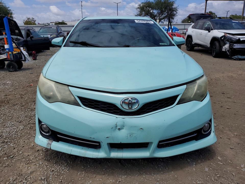 2013 Toyota Camry se