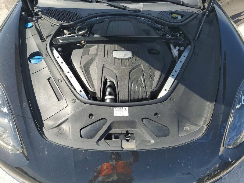 2019 Porsche Panamera Base
