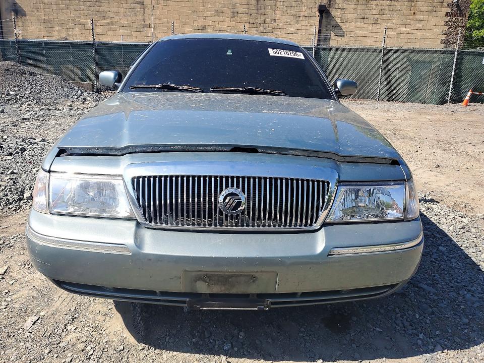 2005 Mercury Grand Marquis gs