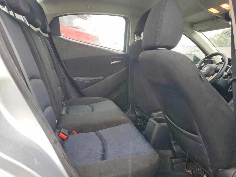2017 Toyota Yaris ia Base