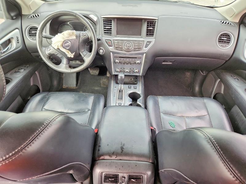 2017 Nissan Pathfinder sl
